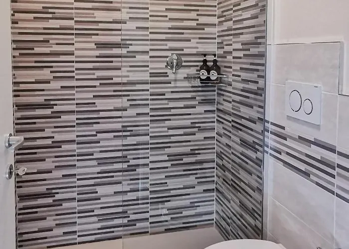 Da Arturo E Maruca 3* Vellano